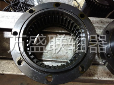 25套鼓形齒式聯(lián)軸器發(fā)貨裝配現(xiàn)場(chǎng)